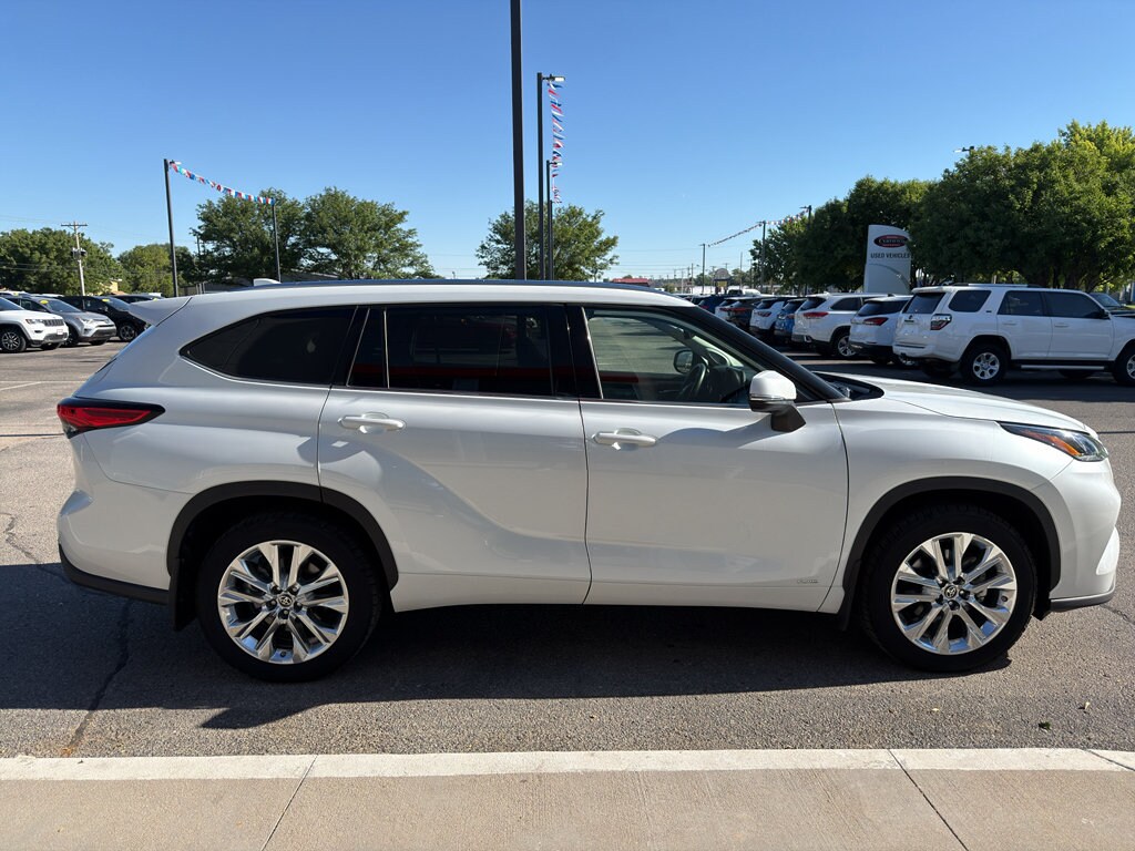Used 2023 Toyota Highlander Hybrid Limited SUV