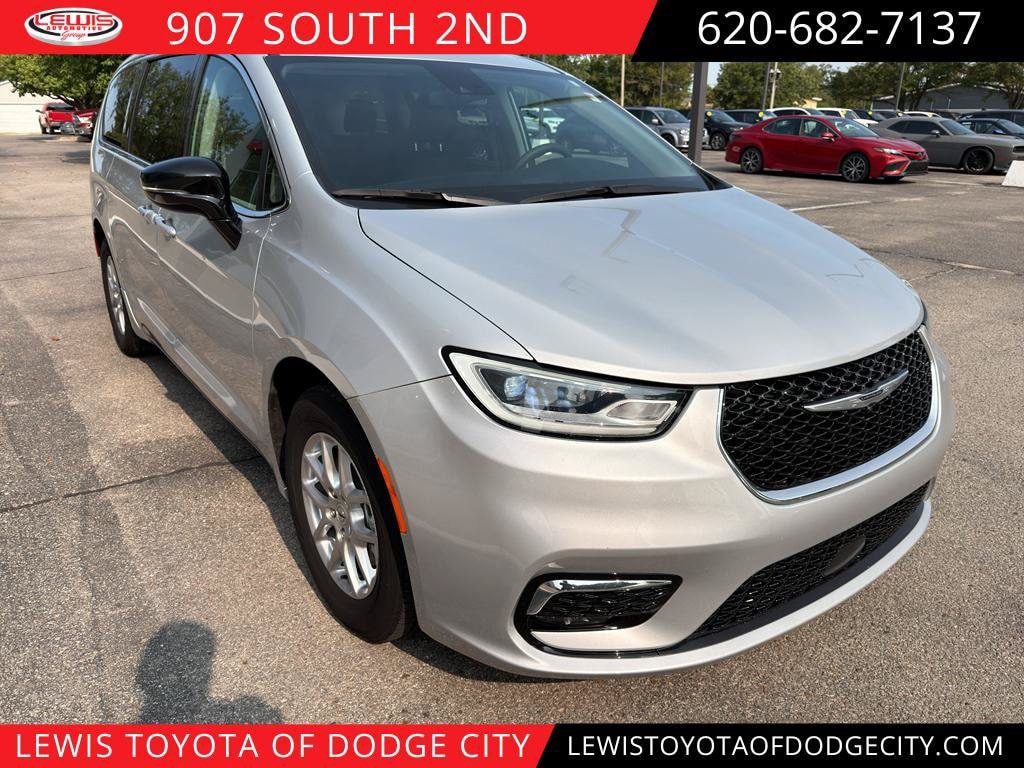 Used 2024 Chrysler Pacifica Touring L Van Passenger Van