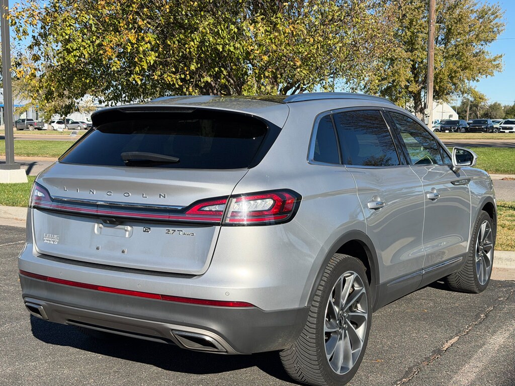 2019 Lincoln Nautilus Reserve photo 2