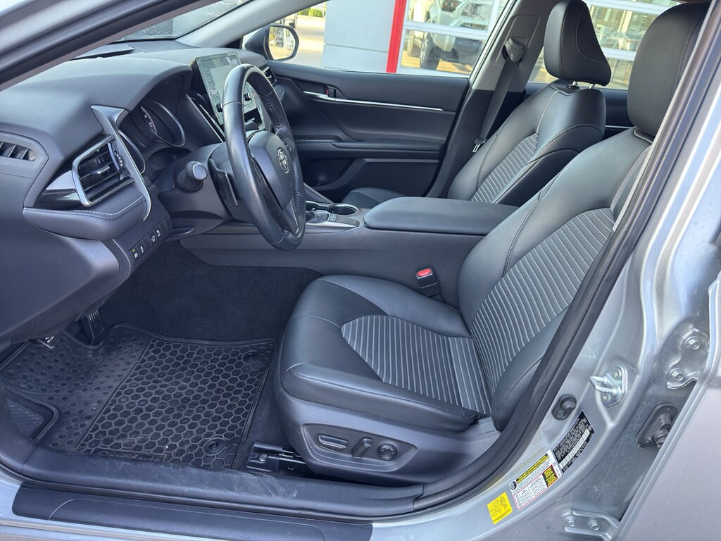 Used 2022 Toyota Camry SE Sedan