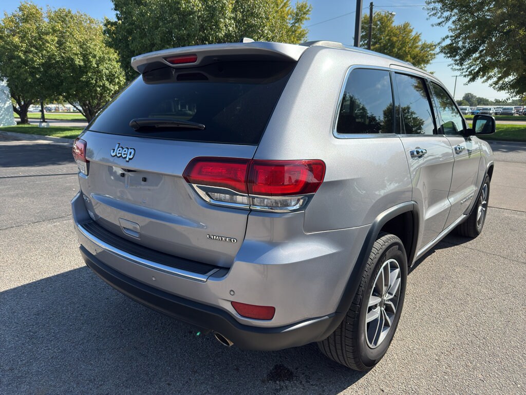 2020 Jeep Grand Cherokee Limited photo 3