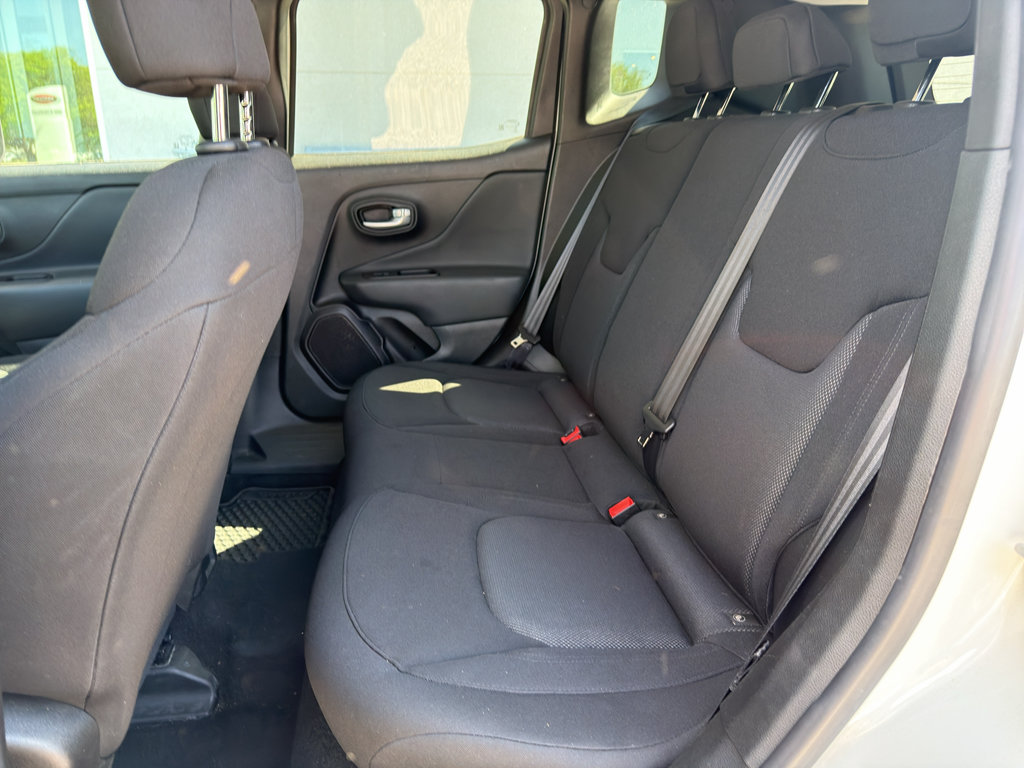 2023 Jeep Renegade Latitude - Photo 17