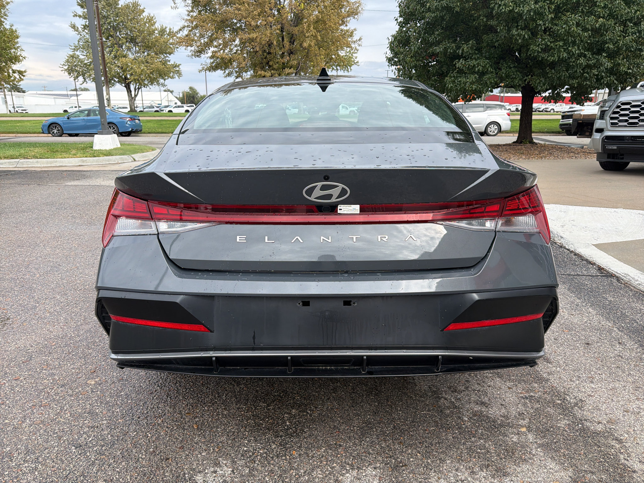 Used 2025 Hyundai Elantra SEL Convenience Sedan