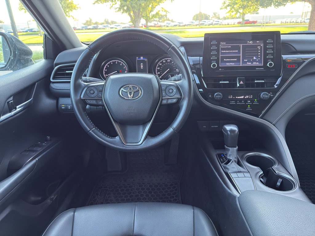 Used 2022 Toyota Camry SE Sedan