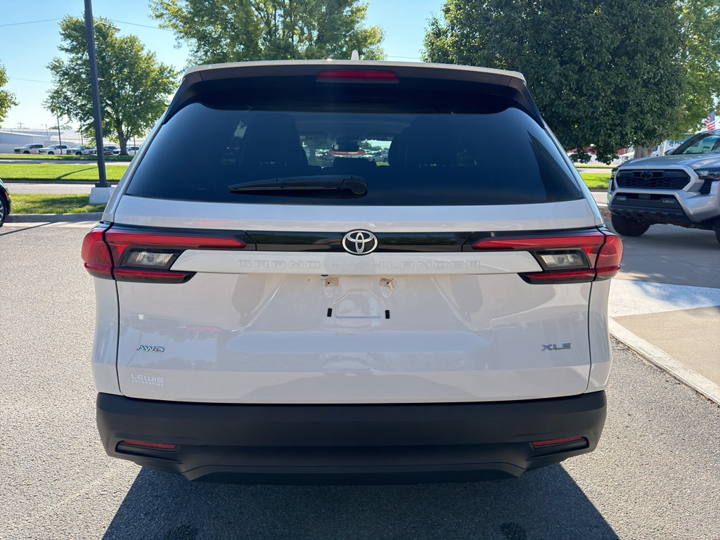 Used 2024 Toyota Grand Highlander XLE SUV