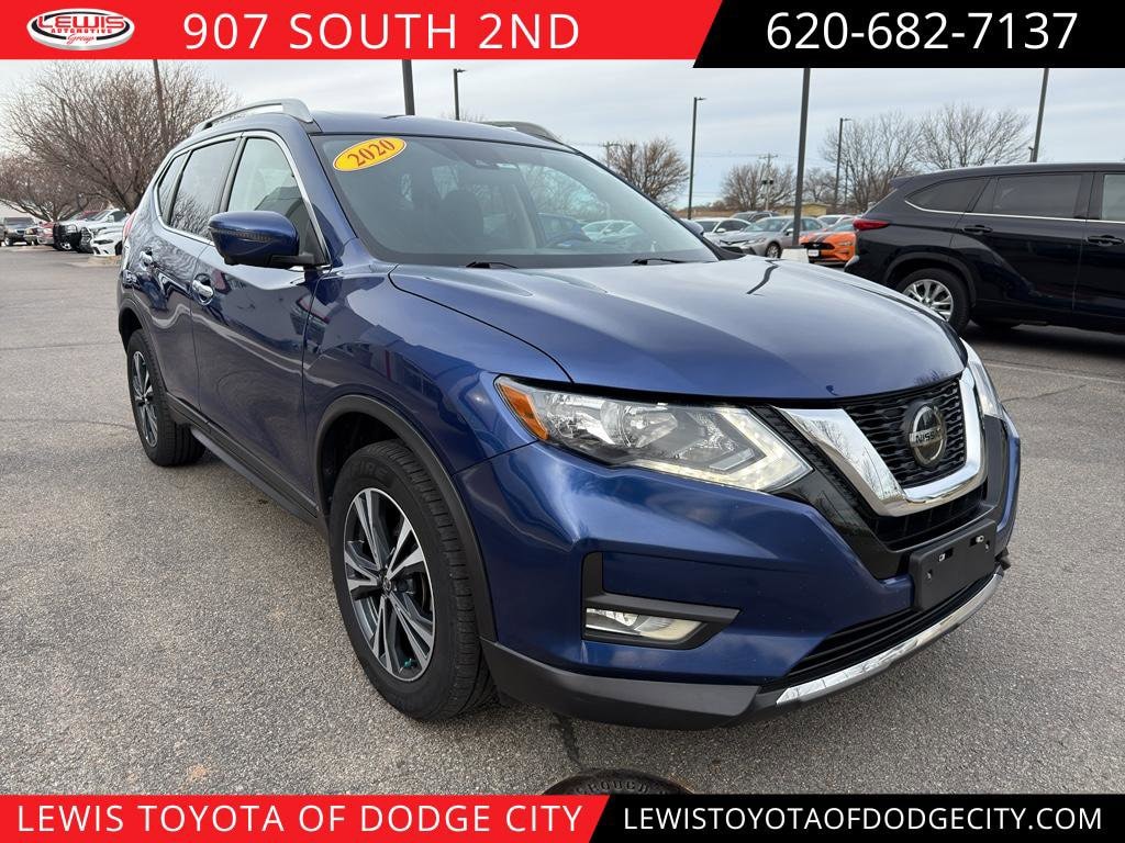 2020 Nissan Rogue SV's photo