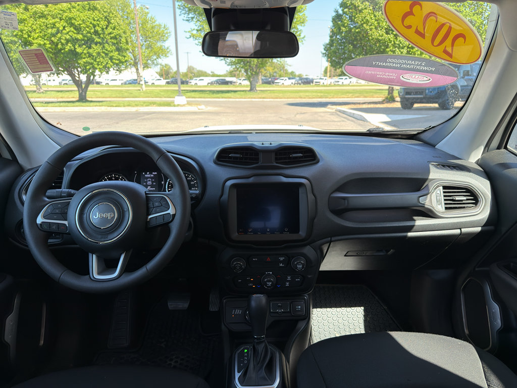 2023 Jeep Renegade Latitude - Photo 18