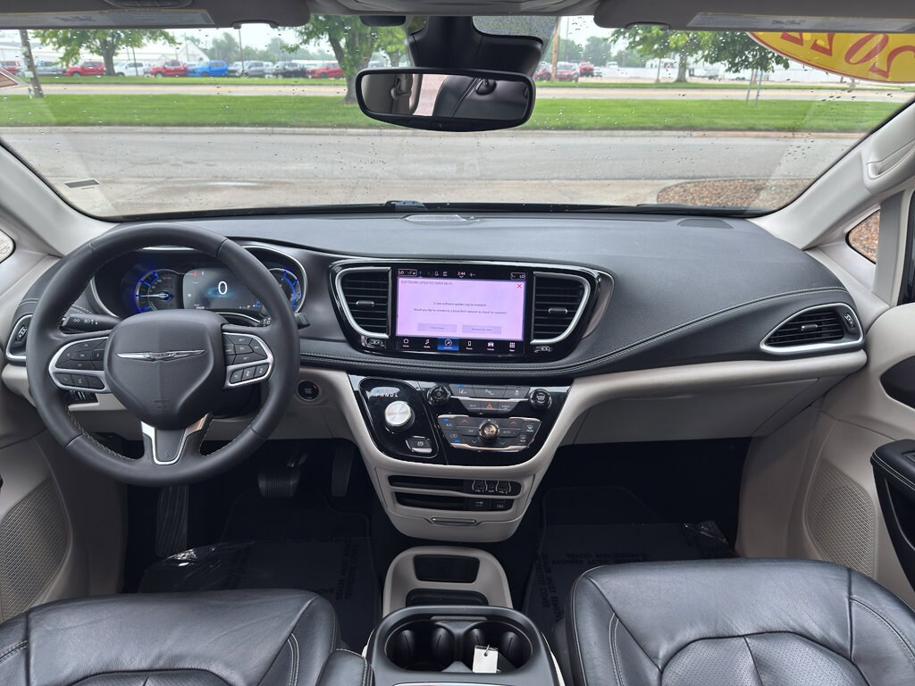 Used 2022 Chrysler Pacifica Hybrid Touring L Van Passenger Van