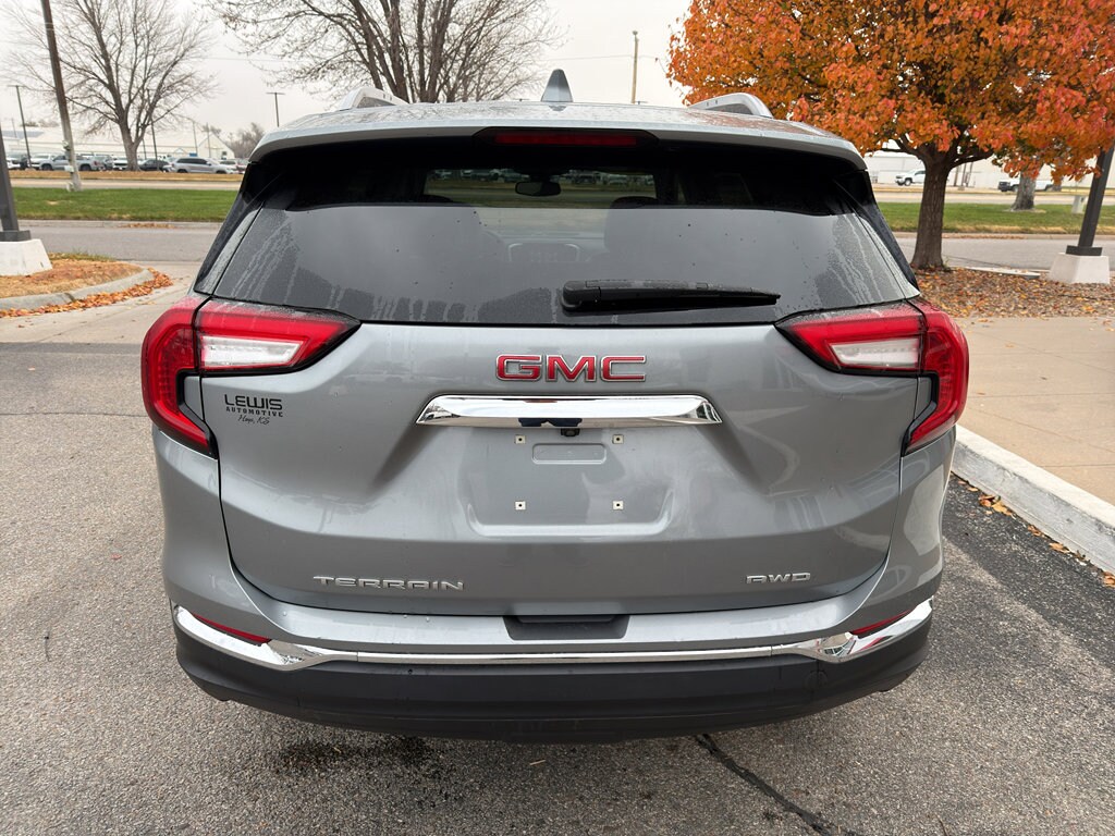 2024 Gmc Terrain SLT photo 4