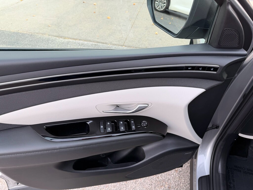 2022 Hyundai Tucson Hybrid Limited photo 4