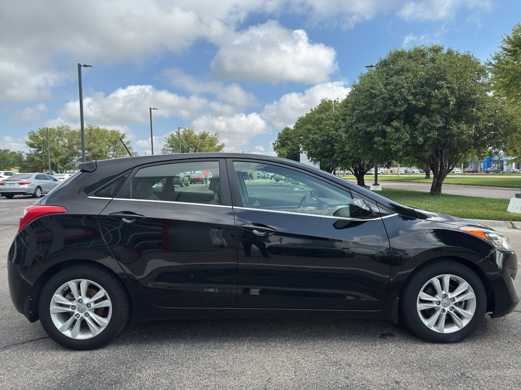 Used 2014 Hyundai Elantra GT Base with VIN KMHD35LH2EU198860 for sale in Dodge City, KS