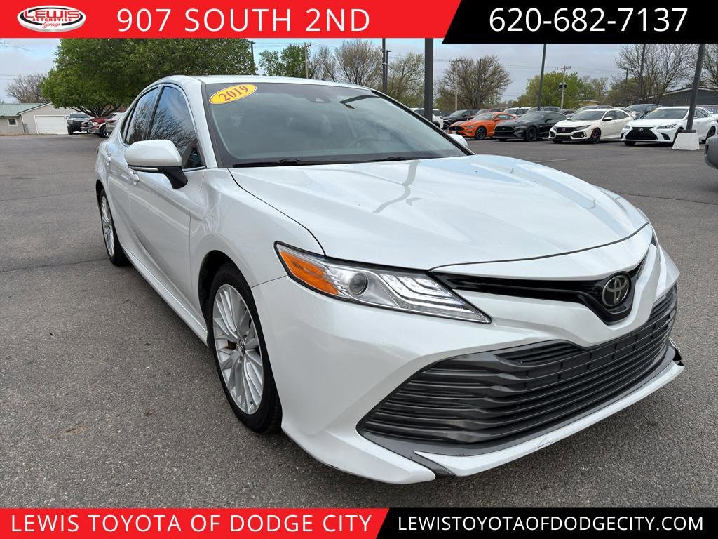 2019 Toyota Camry XLE