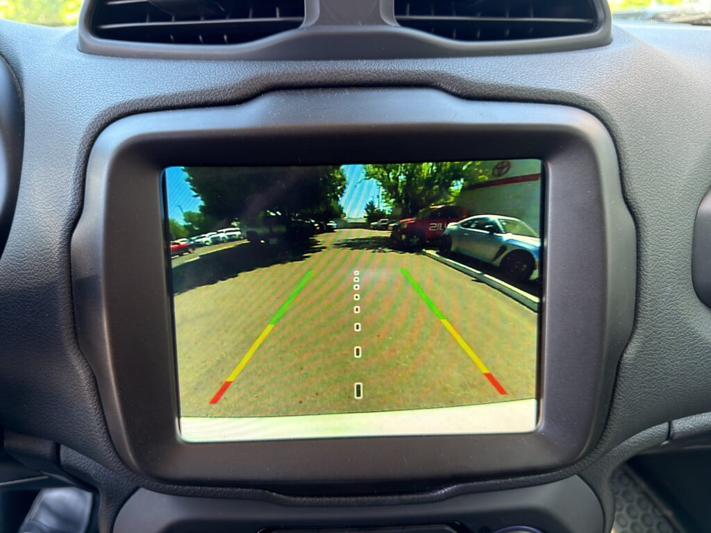 2023 Jeep Renegade Latitude - Photo 13
