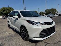 2025 Toyota Sienna Platinum Van Passenger Van