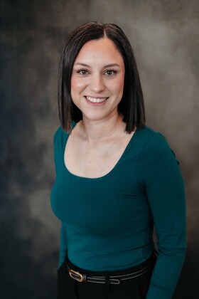 Staff member Leonela Andrade from ID_e75d37