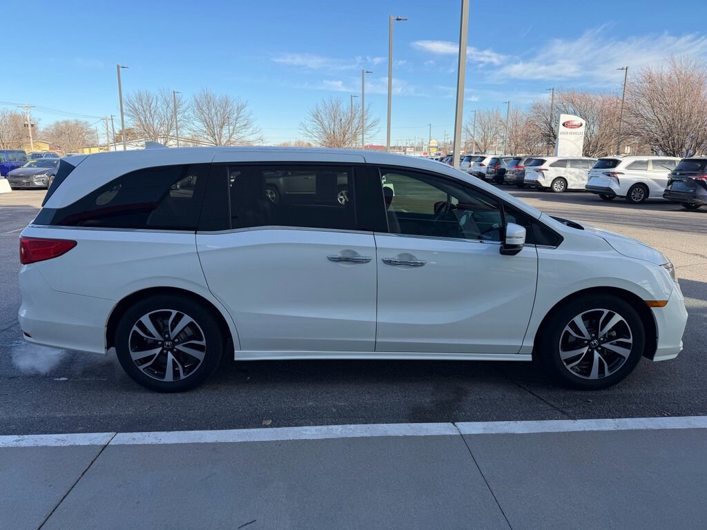 Used 2018 Honda Odyssey Elite Van
