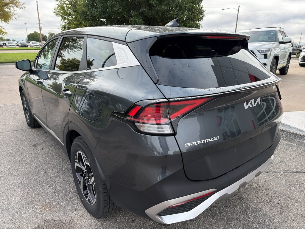2024 Kia Sportage LX - Photo 3