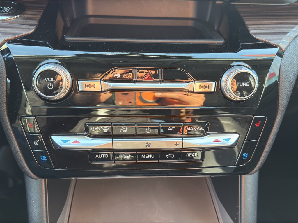 2024 Ford Explorer Limited - Photo 14