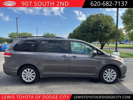 2014 Toyota Sienna LE Van