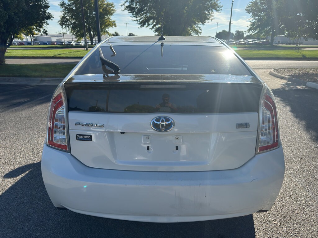2013 Toyota Prius Three photo 4