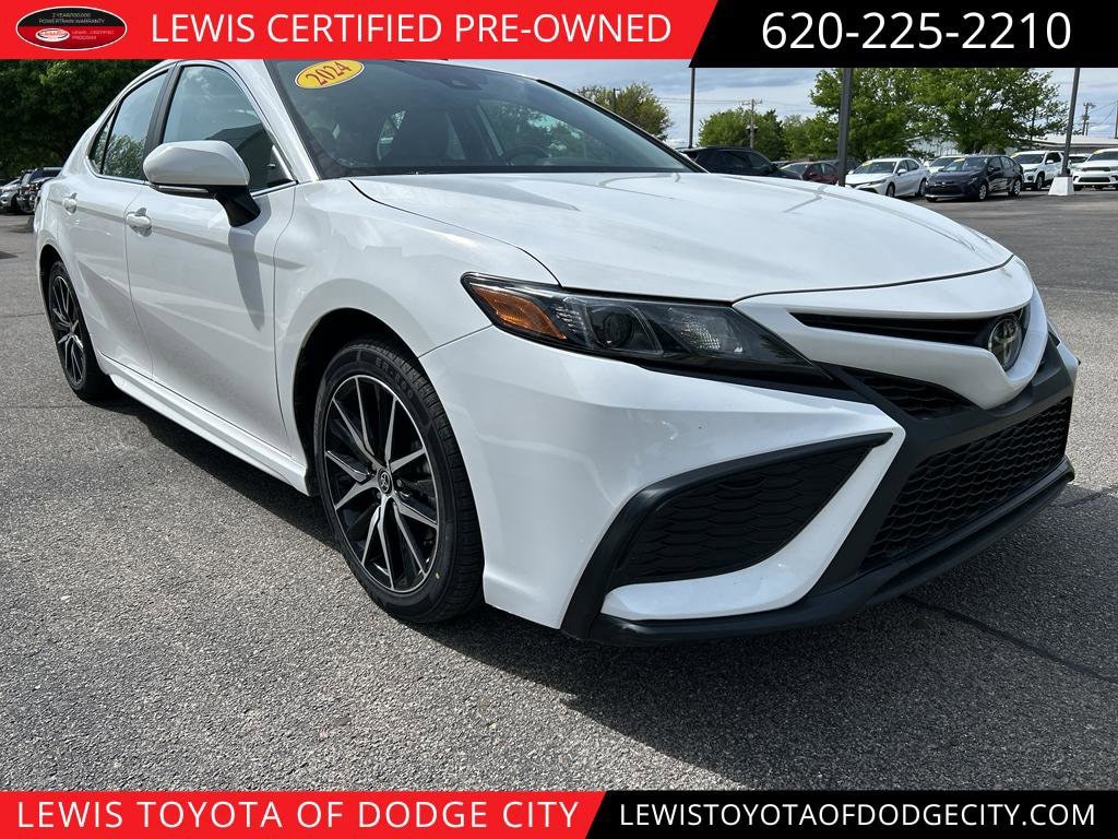 Used 2024 Toyota Camry SE Sedan