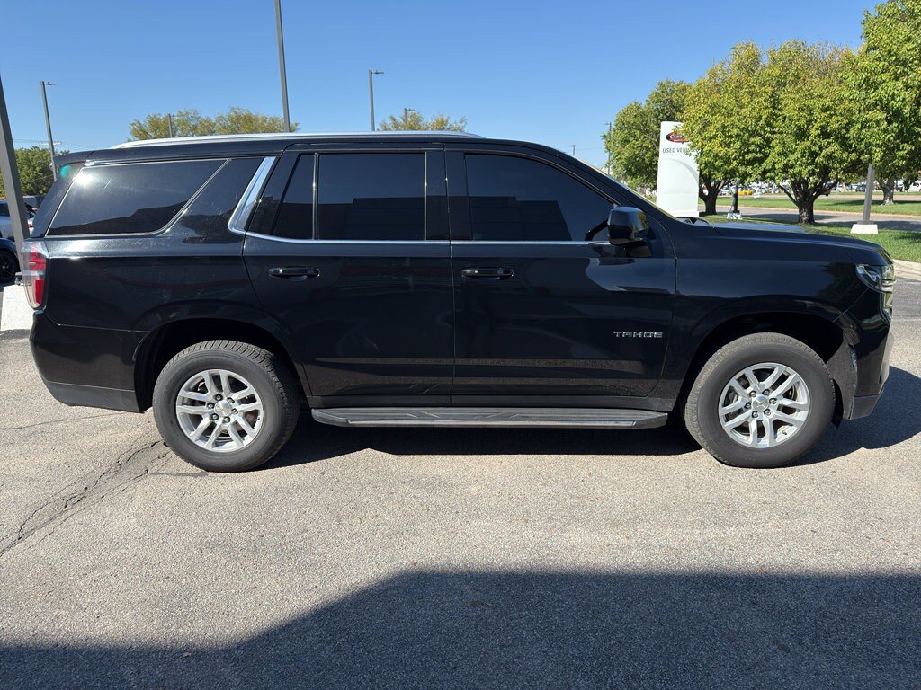 2021 Chevrolet Tahoe LT photo 2