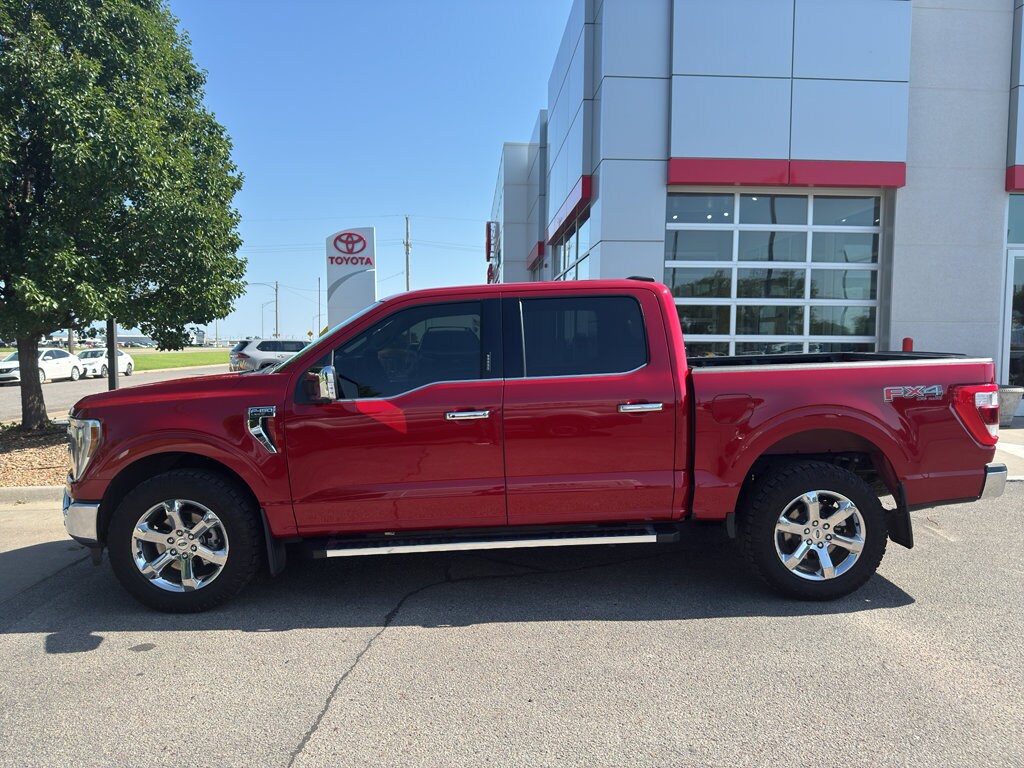 2023 Ford F-150 Lariat photo 2