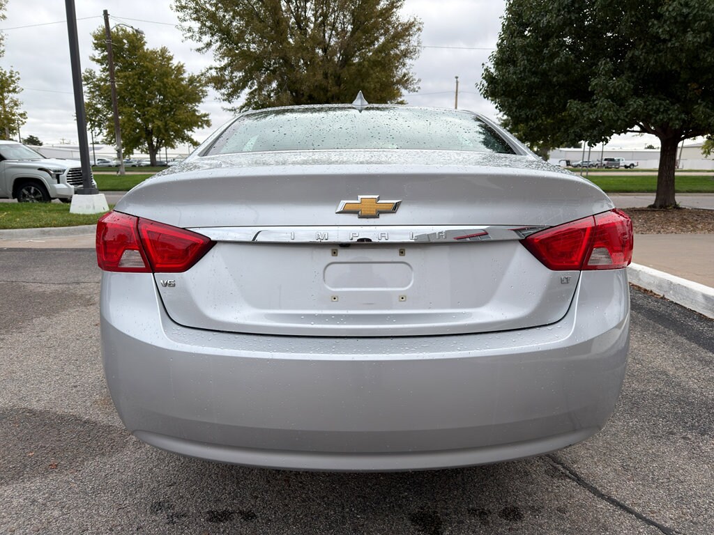 2018 Chevrolet Impala 1LT photo 4
