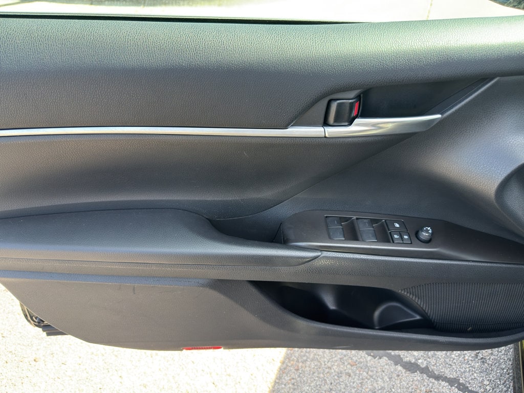 Used 2023 Toyota Camry SE Sedan