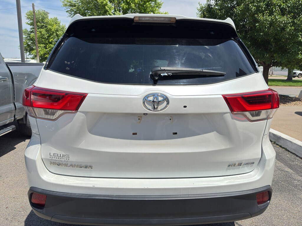 2019 Toyota Highlander XLE photo 4