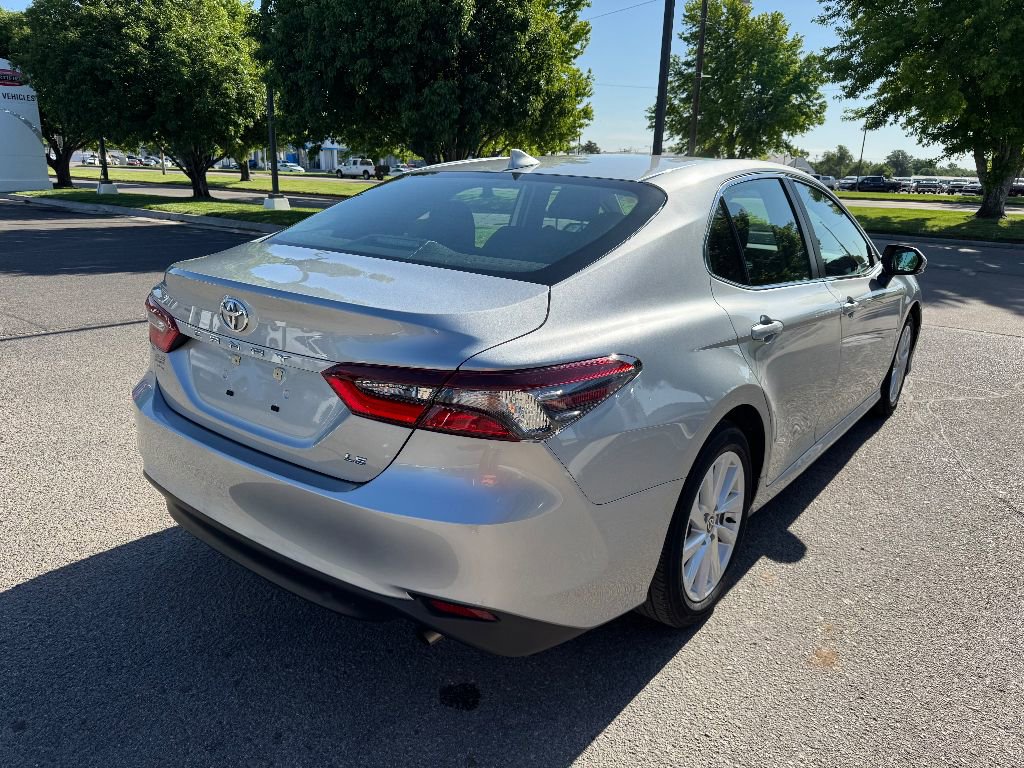 2024 Toyota Camry LE photo 3