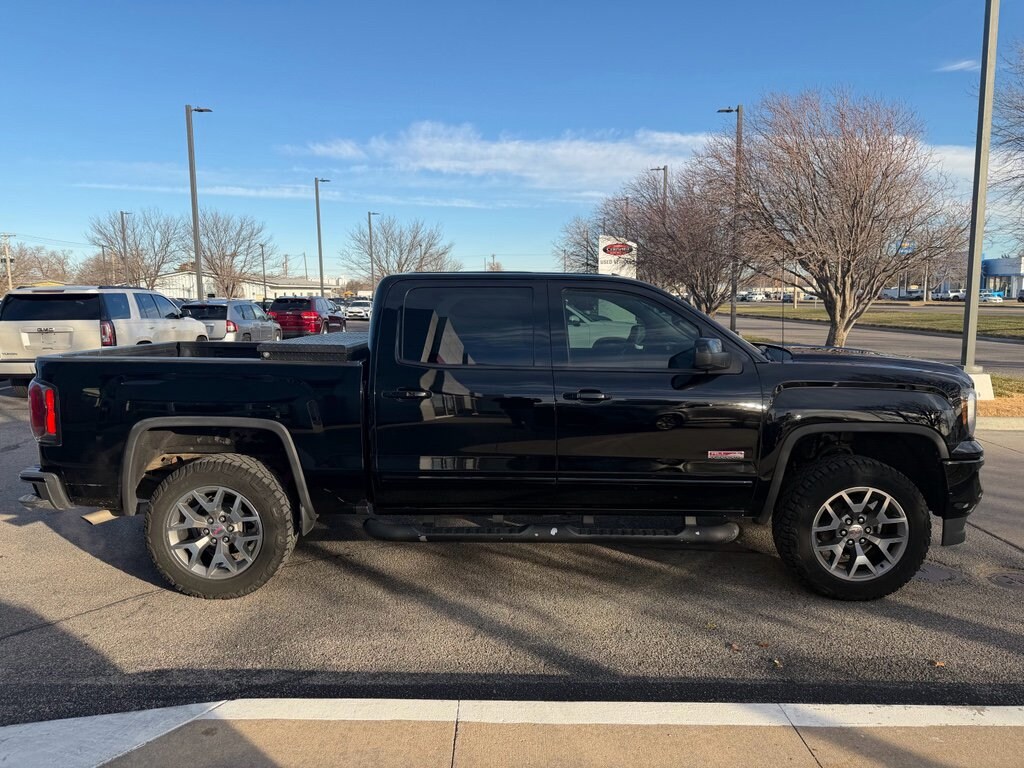 Used 2017 GMC Sierra 1500 SLT Truck Crew Cab