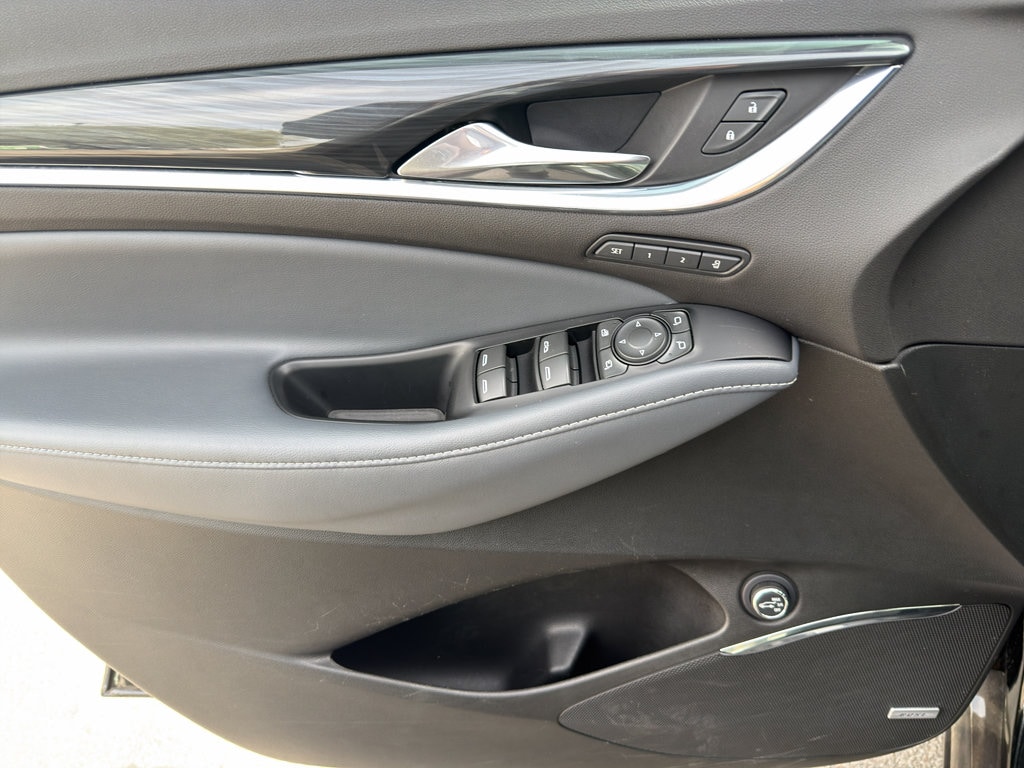 2024 Buick Enclave Premium - Photo 10
