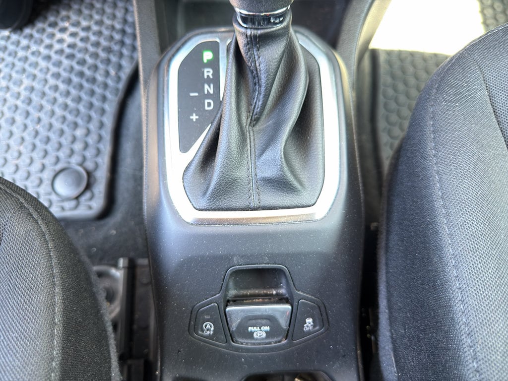 2023 Jeep Renegade Latitude - Photo 16