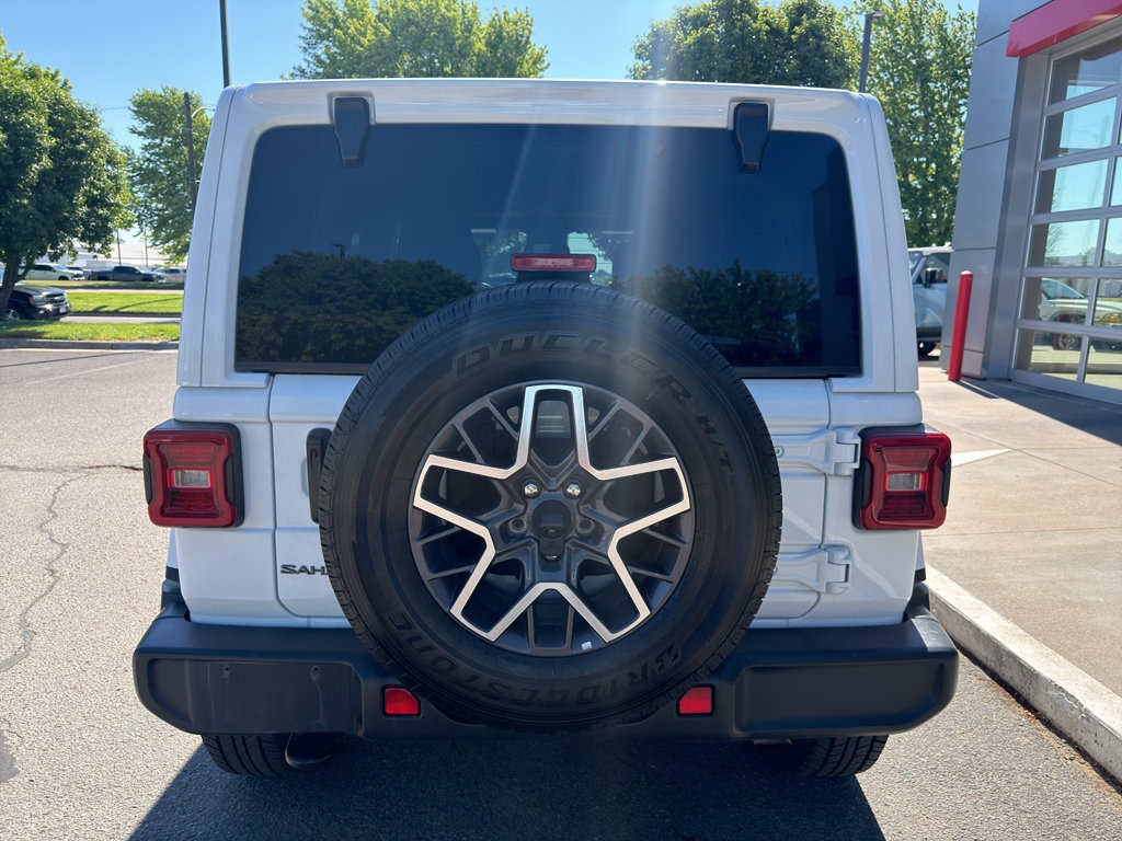 Used 2025 Jeep Wrangler Sahara SUV
