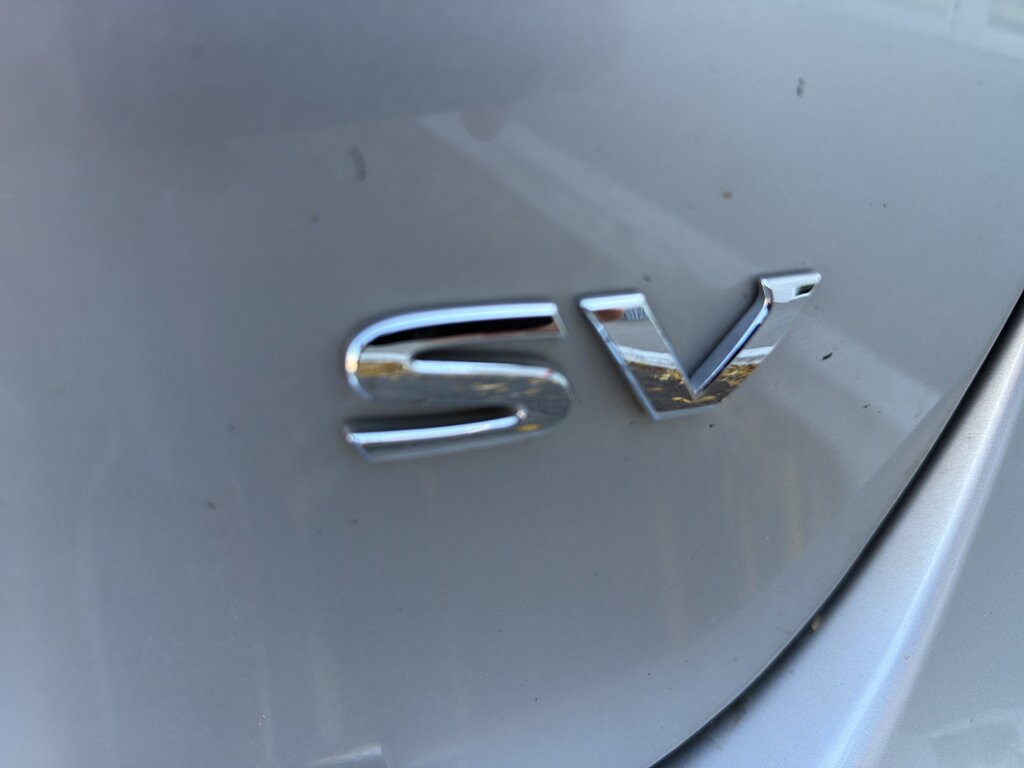 2021 Nissan Rogue Sport SV photo 4