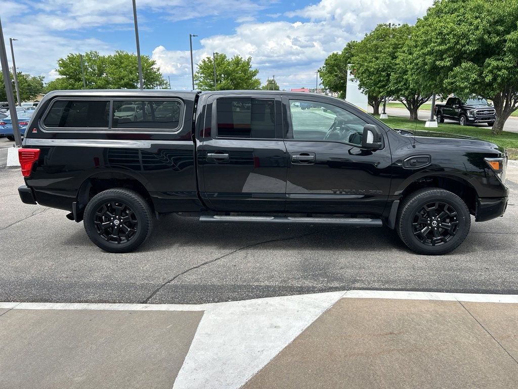 Used 2018 Nissan Titan XD SV with VIN 1N6BA1F46JN524812 for sale in Dodge City, KS