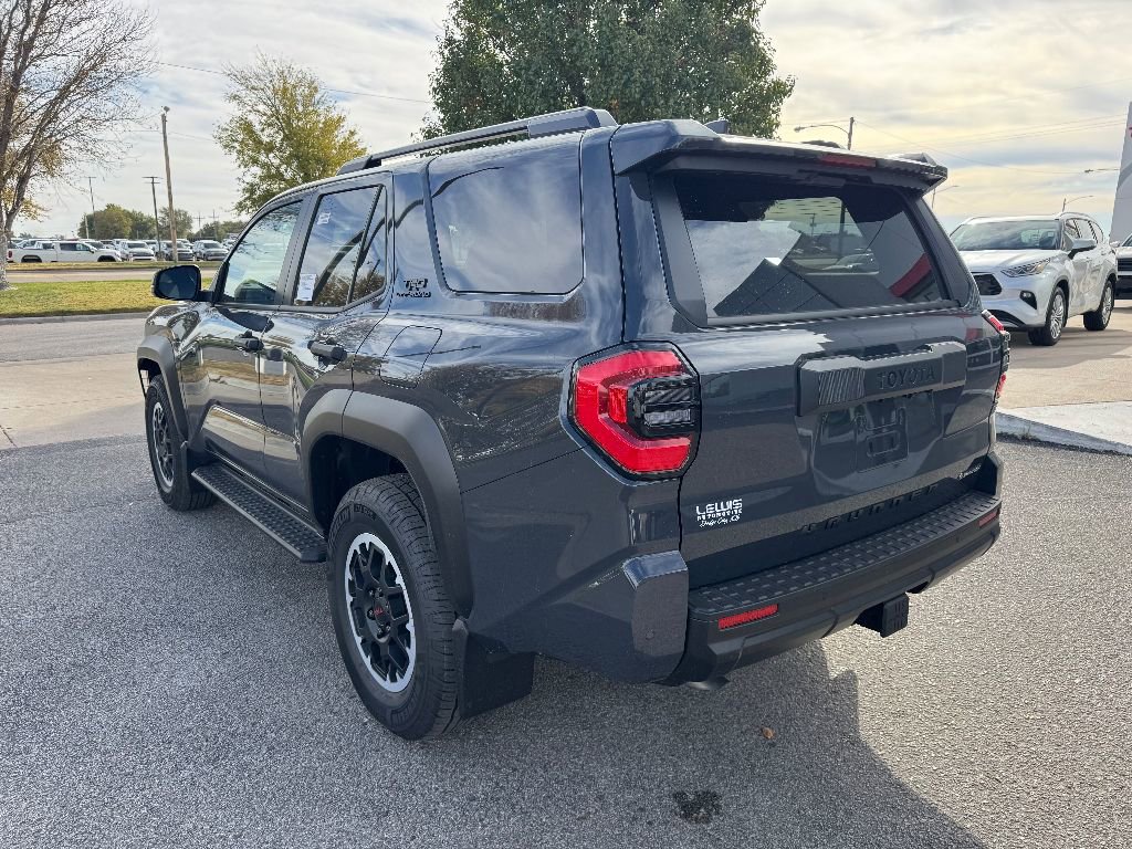 2025 Toyota 4Runner TRD Off-Road photo 3