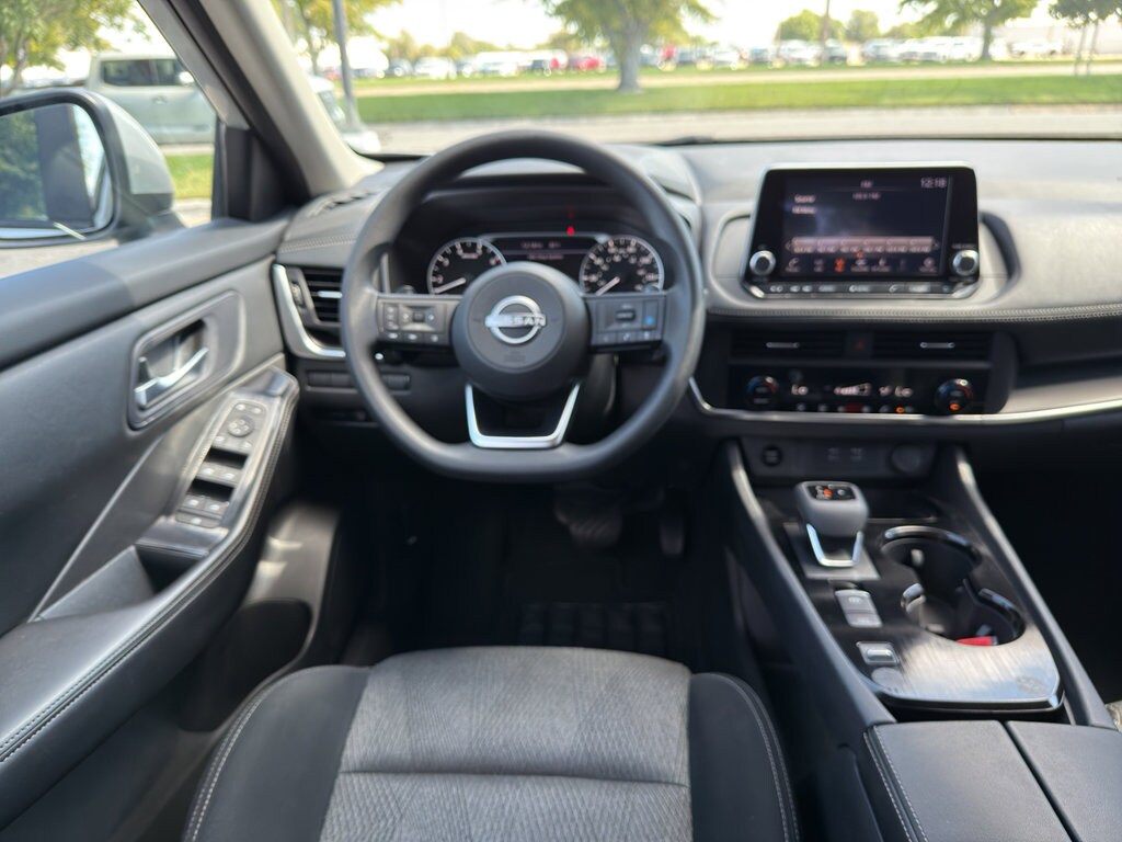 Used 2024 Nissan Rogue SV SUV