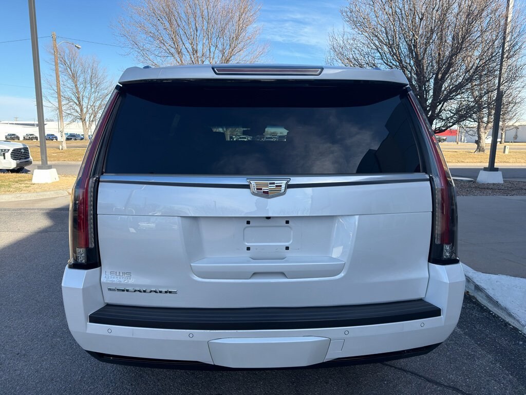 Used 2016 Cadillac Escalade Platinum SUV