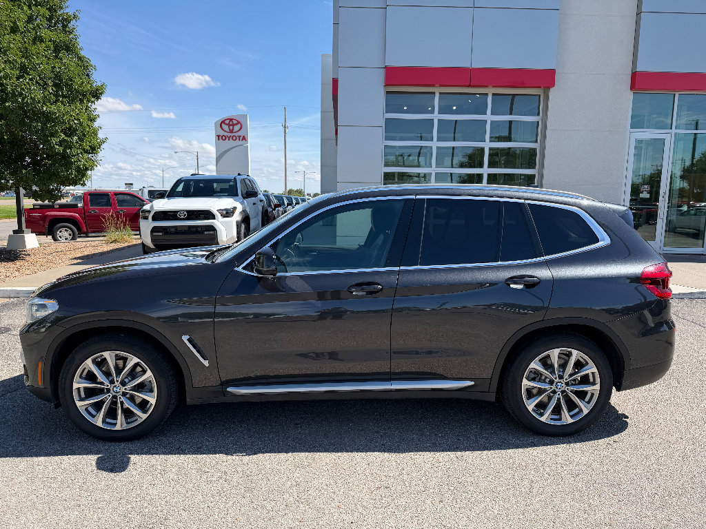 Used 2019 BMW X3 30i with VIN 5UXTR9C57KLE13695 for sale in Dodge City, KS
