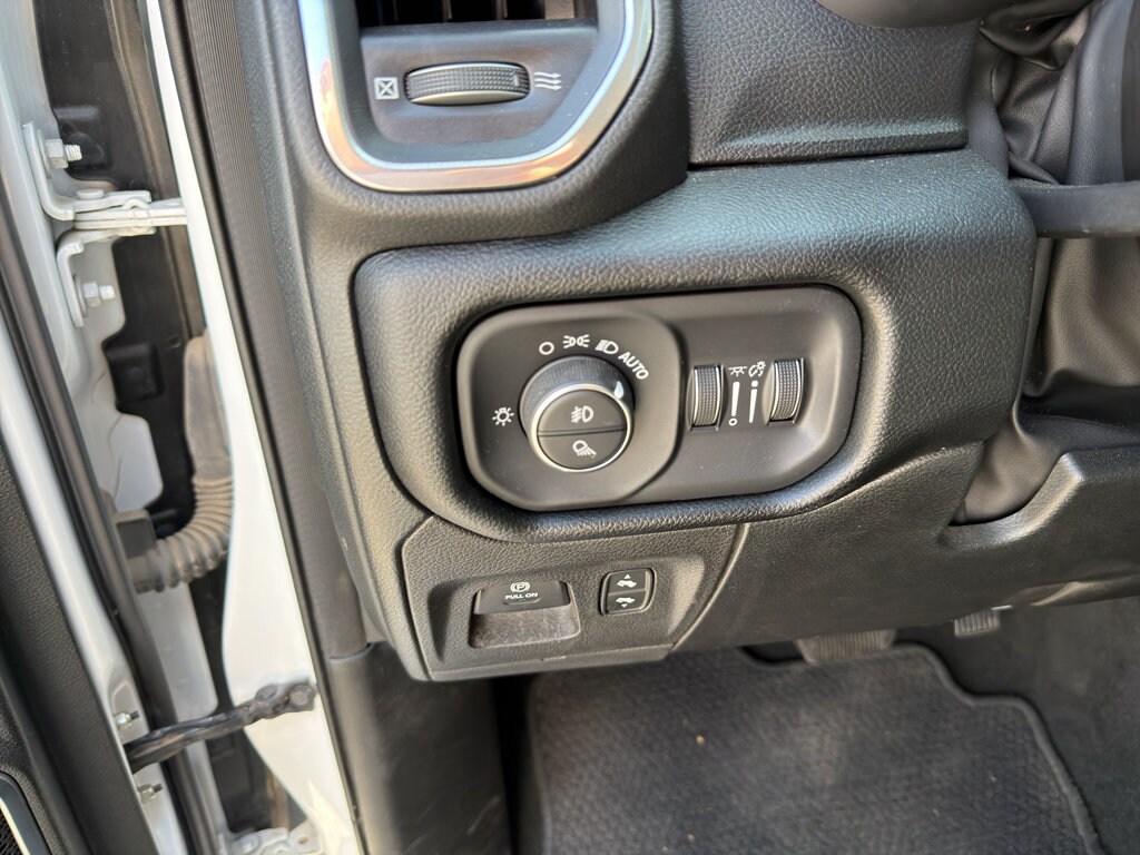 2022 RAM Ram 1500 Pickup Laramie - Photo 11
