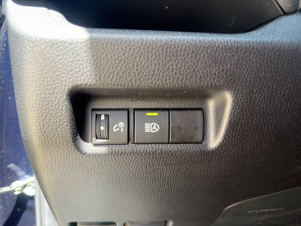 2024 Toyota RAV4 XLE - Photo 15