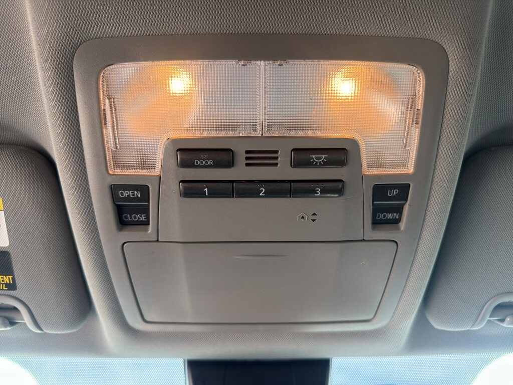 2018 Toyota Highlander Limited - Photo 26