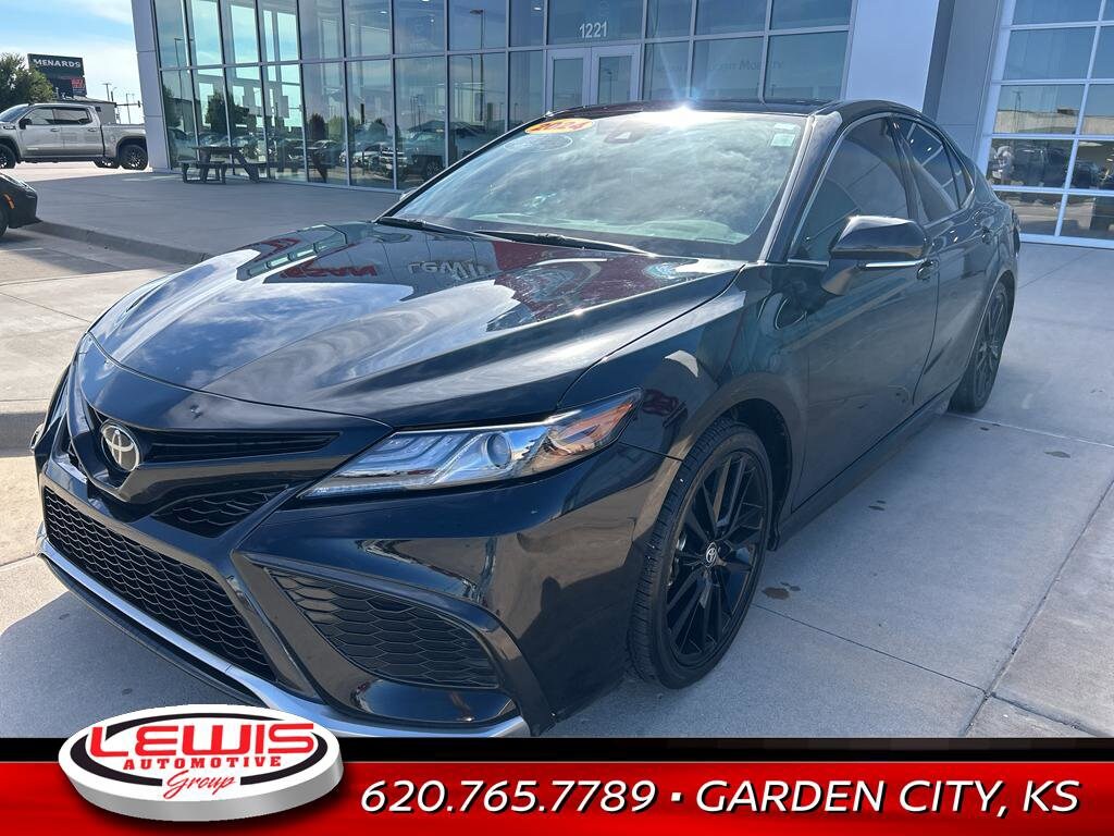 2024 Toyota Camry XSE photo 3