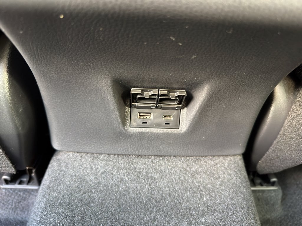 2026 Toyota Camry SE - Photo 10
