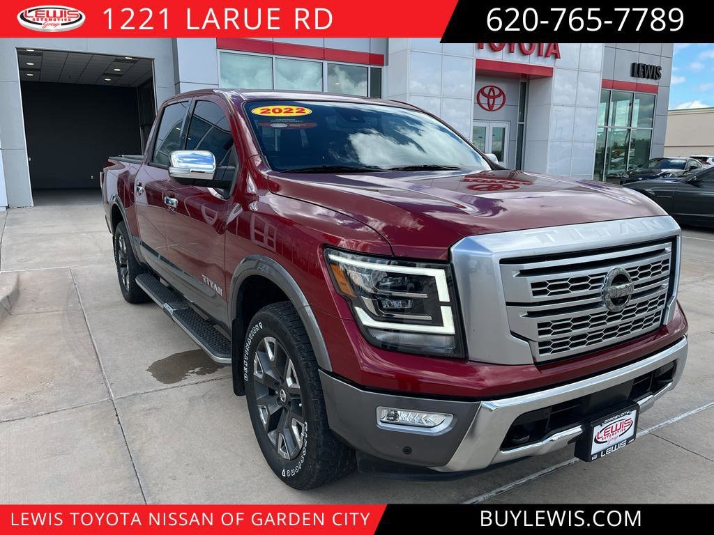 2022 Nissan Titan Platinum Reserve's photo