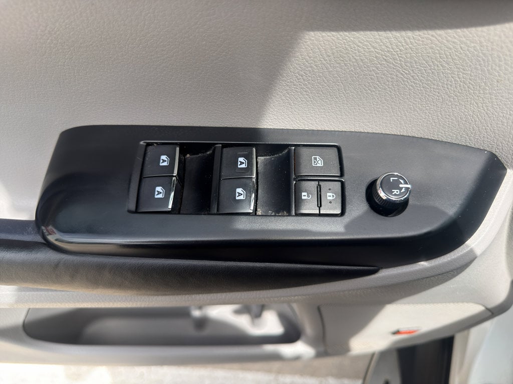2018 Toyota Highlander Limited - Photo 16
