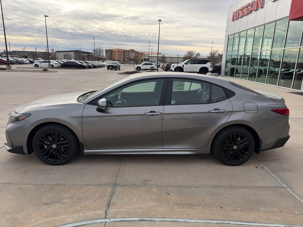 2026 Toyota Camry SE - Photo 24
