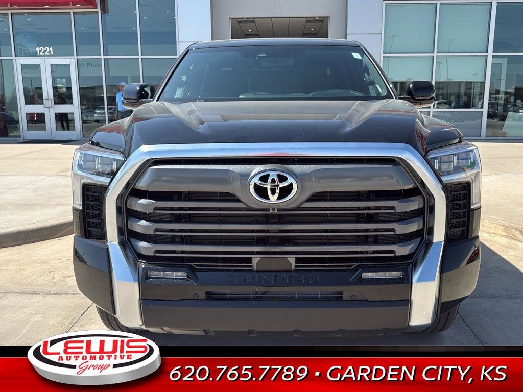 New 2025 Toyota Tundra Limited Truck CrewMax